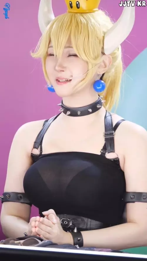 마이부 쿠파 히메 코스프레 큰 가슴 블랙 브라