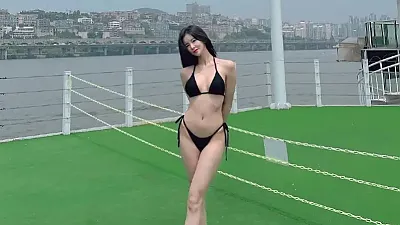 모델 신새롬