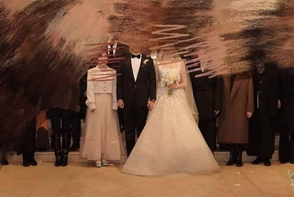 결혼식 하객 복장 논란